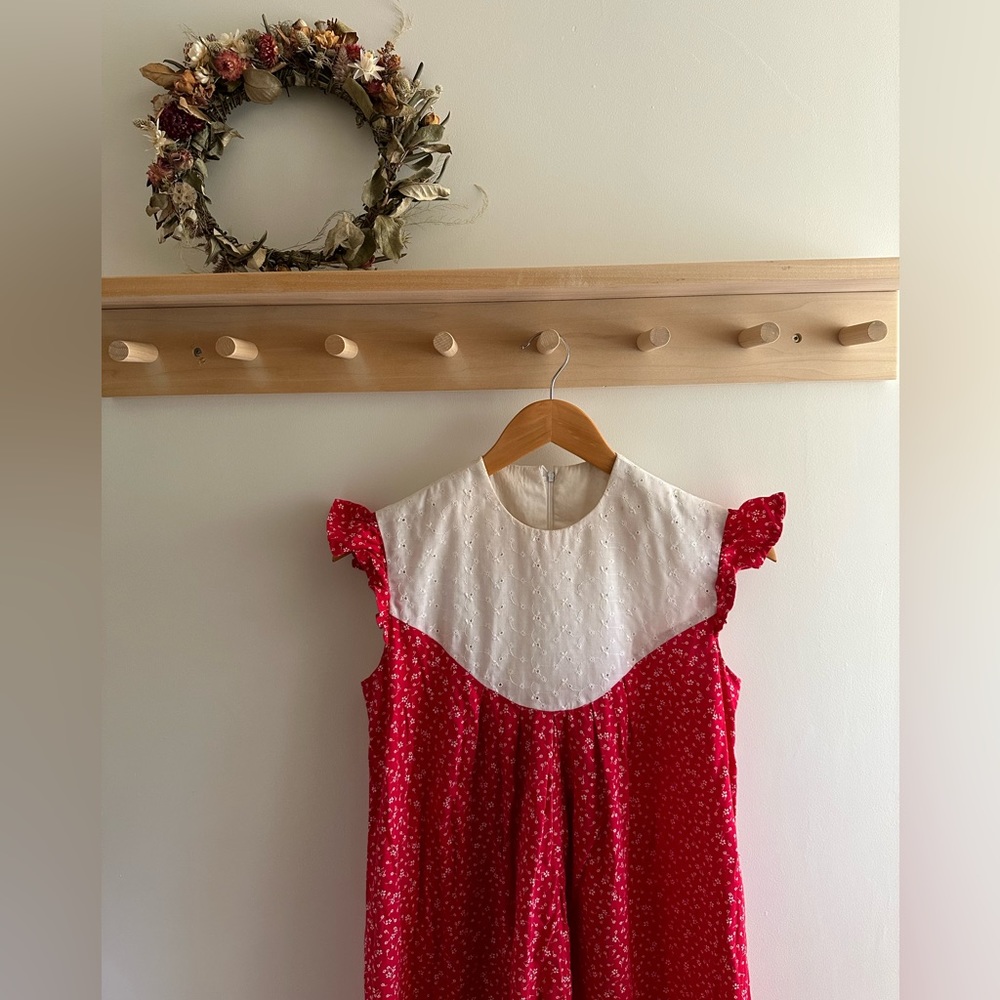 Vintage handmade prairie mumu in sweet ditsy floral